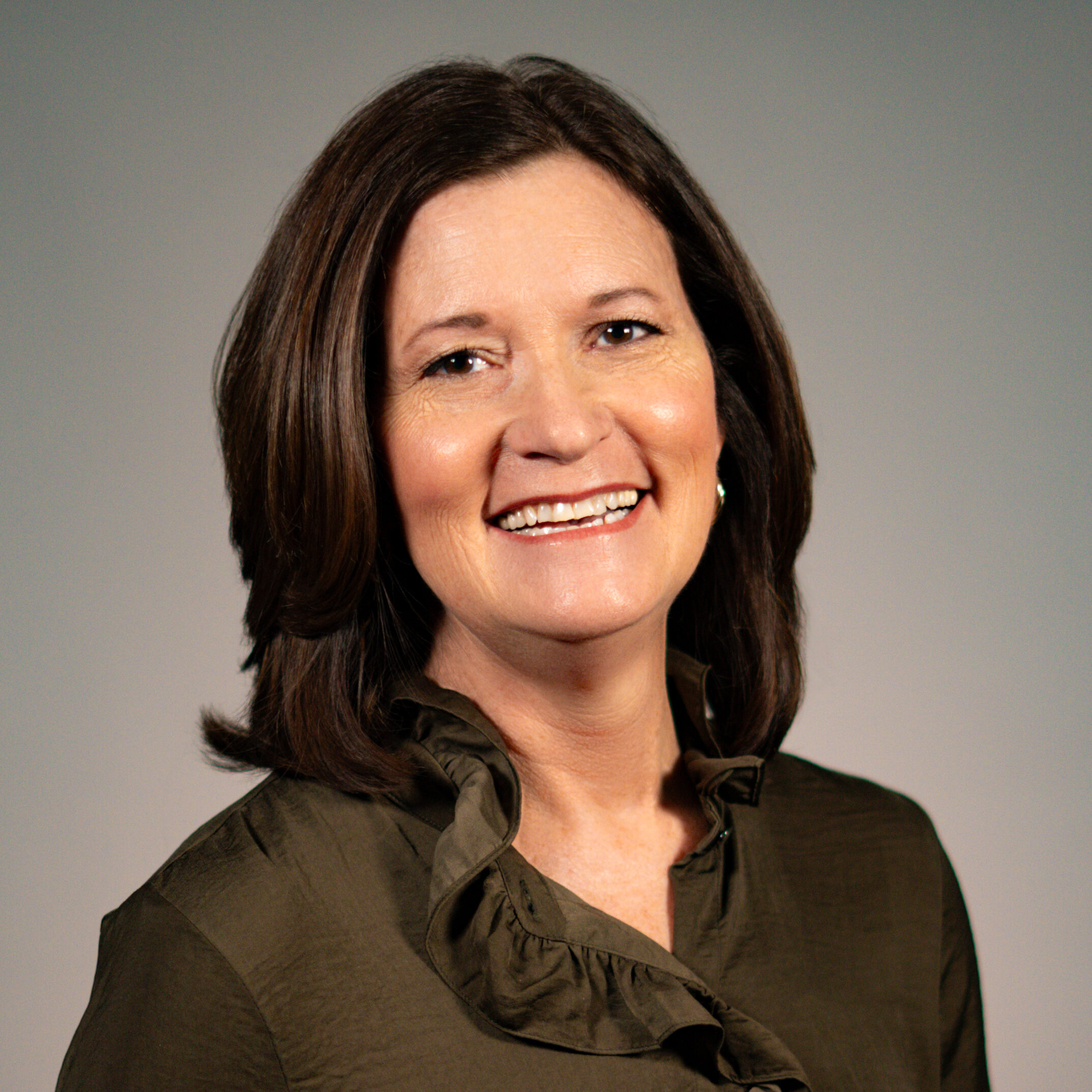 lesliehotzfeldheadshot